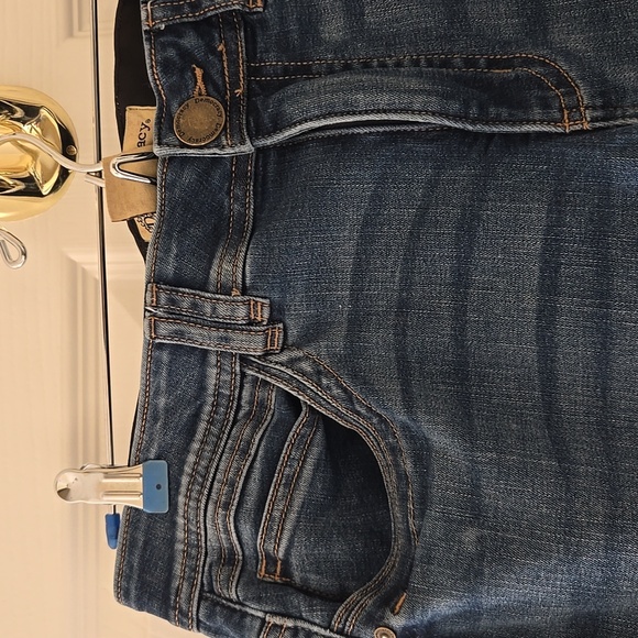 Democracy 👖 - Picture 3 of 8